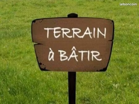 terrain 310 m² geste