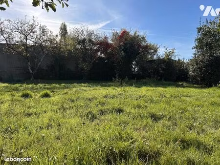 terrain 197 m² le pellerin