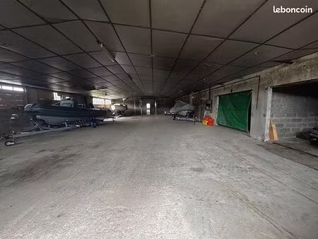 entrepôt 3736 m² quimerch