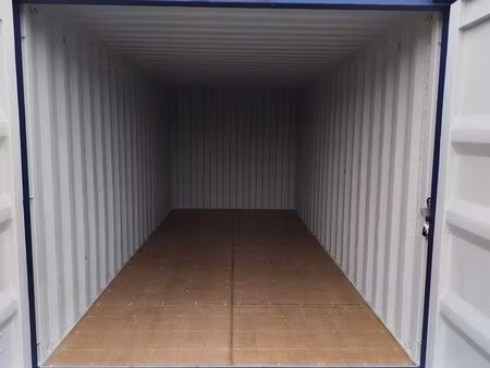 box à louer / garde-meuble