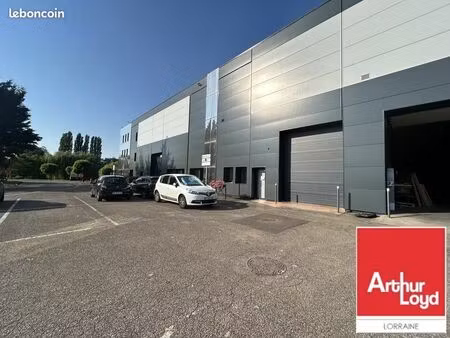 local d'activité 398 m²