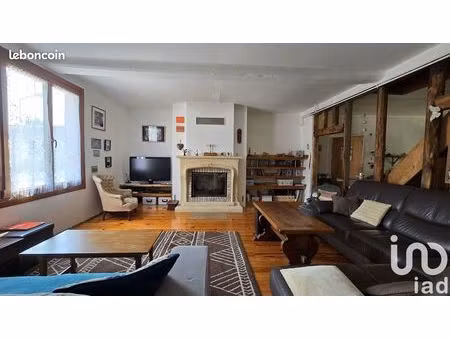maison 8 pièces 223 m²