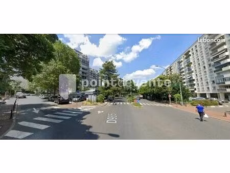 local commercial 104 m²