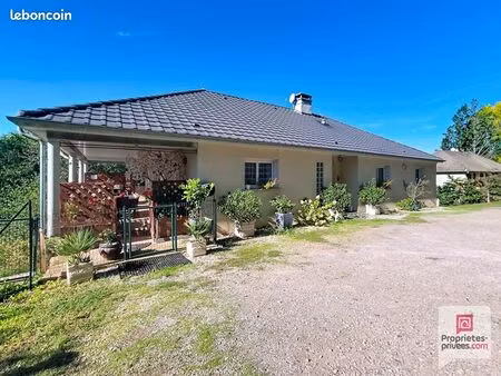 maison 7 pièces 202 m²