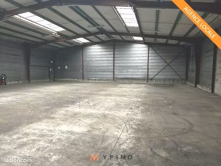 local d'activité 1 410 m²