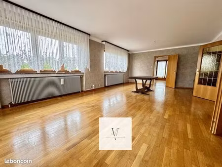 maison 6 pièces 140 m²