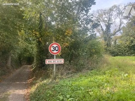 terrain 787 m² auffay