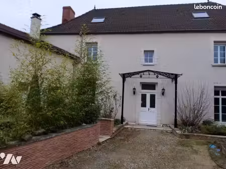 maison 11 pièces 430 m²