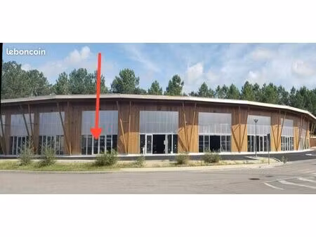 local commercial 144m2