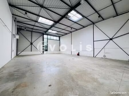 local d'activité 540 m²