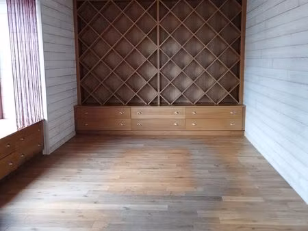 à louer – local commercial 43 m² – équeurdreville-hainneville (50120)