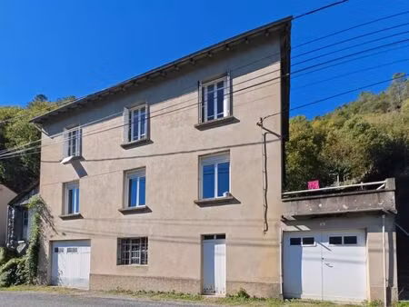 grande maison familliale avec jardin