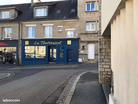local commercial 165 m² valognes