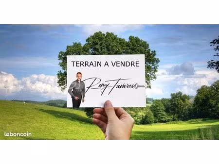 terrain 820 m² bransles