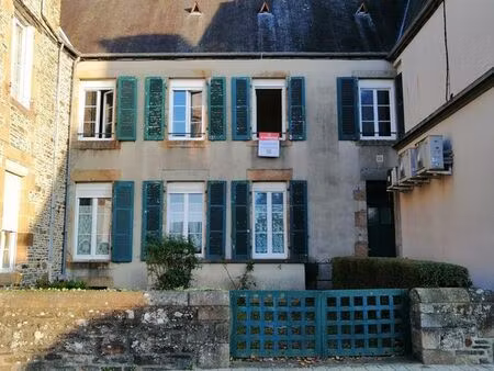 immeuble 150 m² pontorson