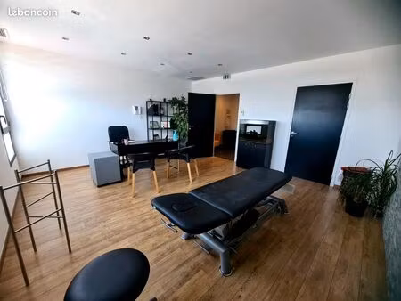 local 40m² avec option parking