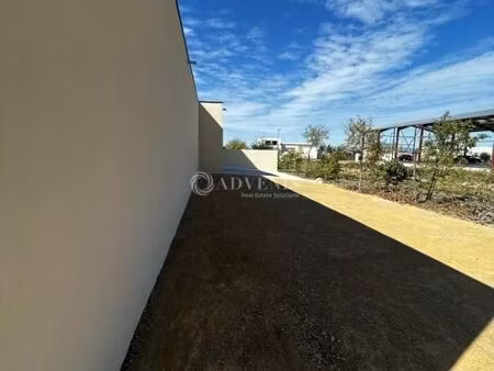 local d'activité 88 m²