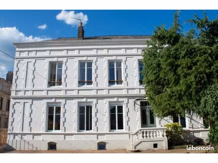 maison 8 pièces 300 m²