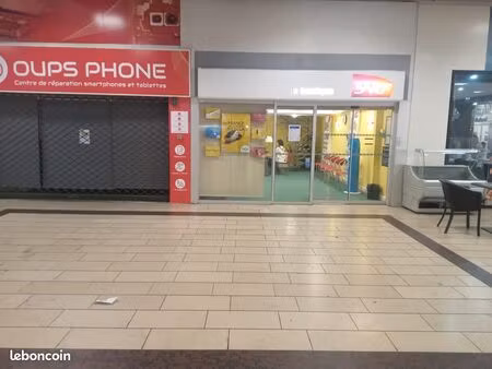 local commercial 50 m2 avec mezzanine