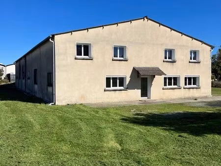 local industriel +bureaux 300m2