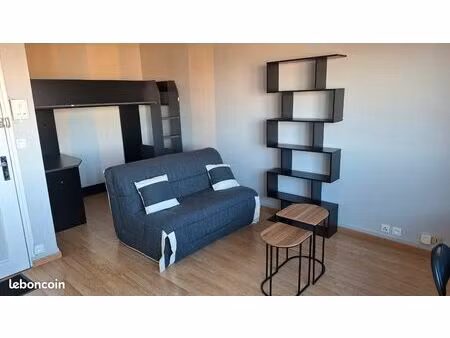 loue studio 28mcarre proche iut utt avec parking