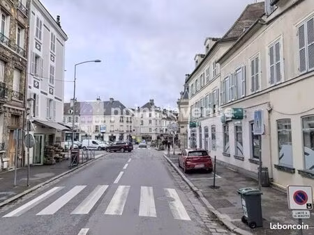 local commercial 28 m²