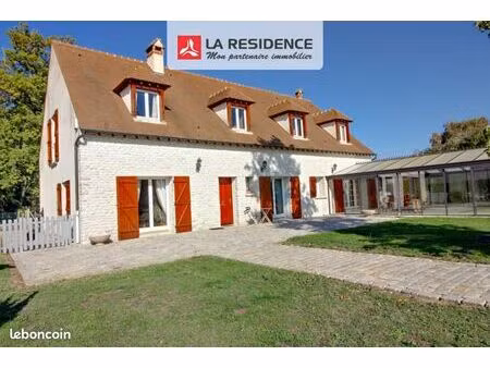 maison 10 pièces 325 m²