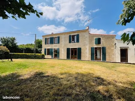 propriété 8 pièces 255 m²