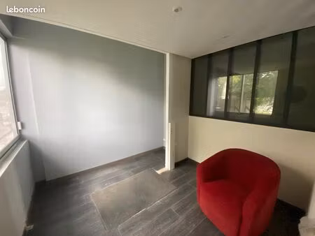 bureaux  local commercial 300 m² le haillan