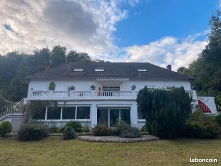 maison/villa 450m2 verdelot 77510