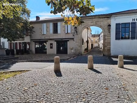 ensemble immobilier local commercial plus appartement