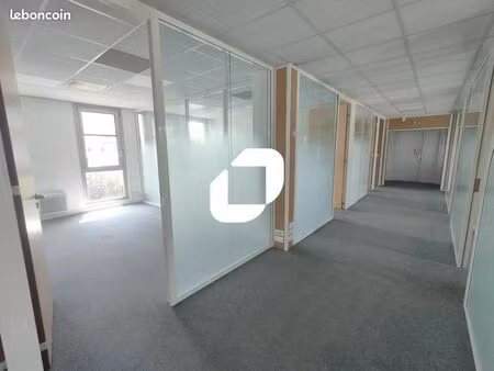 bureaux 295 m²