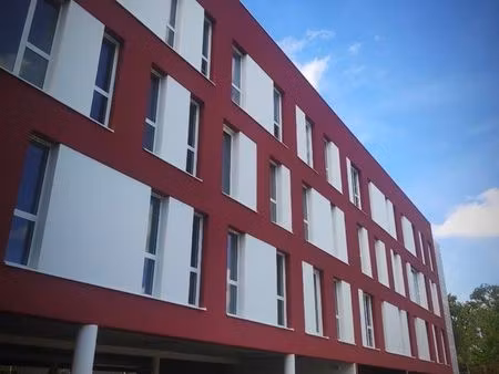 a louer bureaux 134 m² chartres-de-bretagne