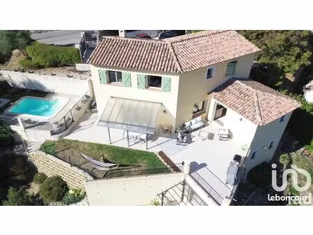 propriété 5 pièces 170 m²