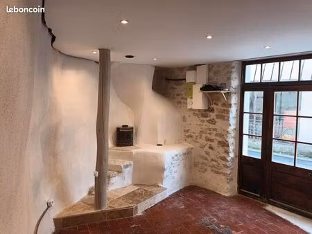 local commercial-bail saisonnier ou 3/6/9