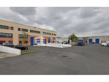 local industriel 760 m²