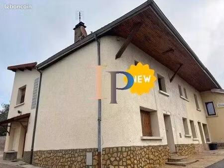 maison de ville 144 m² pouilly-sous-charlieu