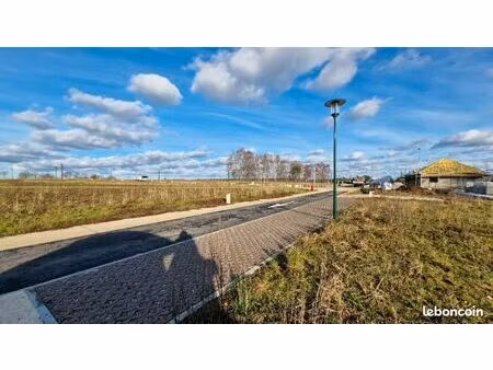 terrain 737 m² canteleu