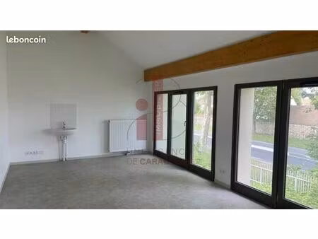 bureaux 24 m² chailly-en-bière