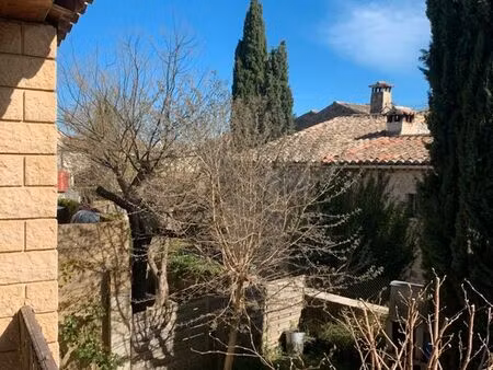 à louer maison de village fons sur lussan