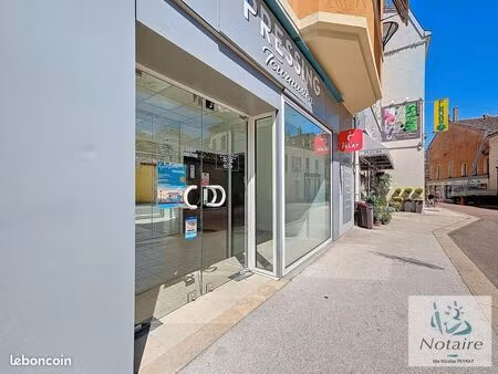 local commercial 56 m² tournus