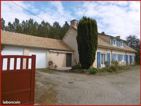 propriété 6 pièces 151 m²
