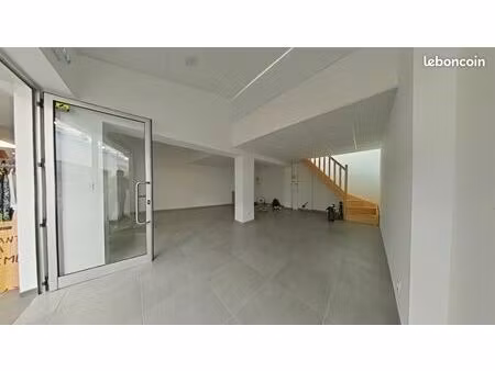 local commercial 61 m² montbrison