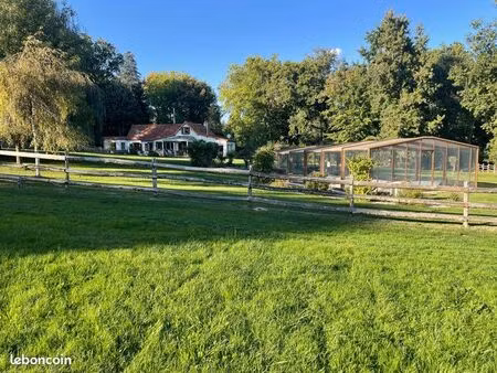 domaine exceptionnel de 7hectares avec maison et piscine