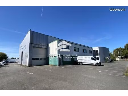 local 916 m² treillières