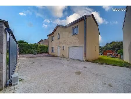 maison 6 pièces 126 m²