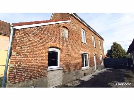 maison 6 pièces 102 m²