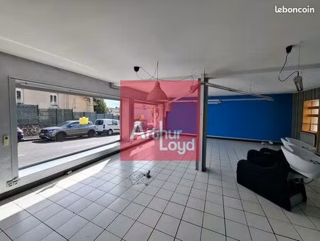 local commercial 127 m²