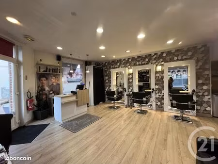 commerce coiffure 55 m²
