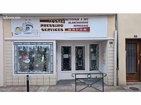 local 42 m² saint genix les villages